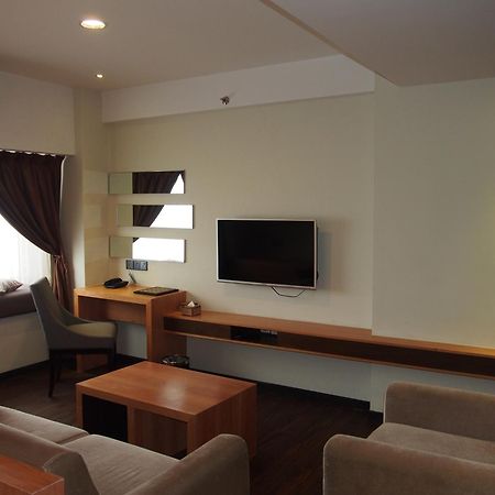 C'Haya Hotel Кота Кинабалу Стая снимка