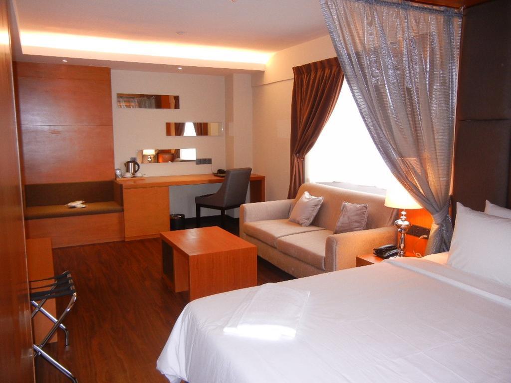 C'Haya Hotel Кота Кинабалу Стая снимка
