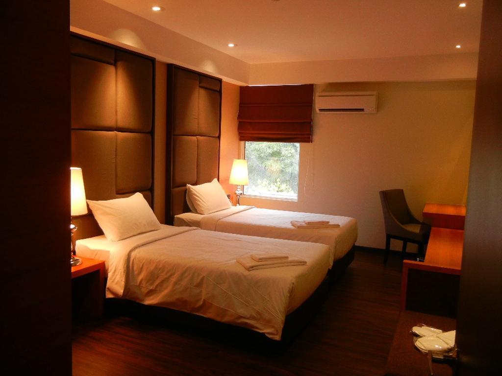 C'Haya Hotel Кота Кинабалу Стая снимка